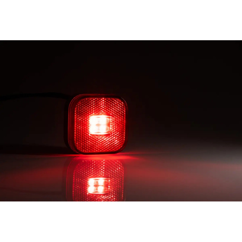 Ce feu de gabarit de la marque FRISTOM est vendu par SOPLA