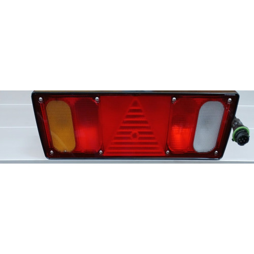 FEU ARRIERE GAUCHE 7 FONCTIONS + CABLES AMP